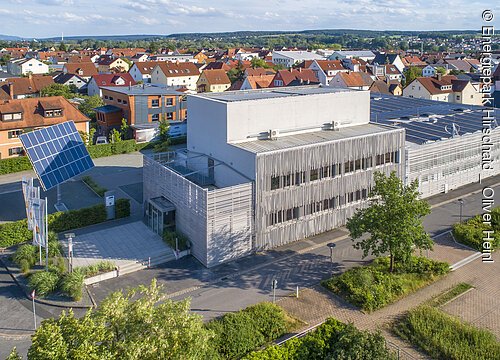 Drohnenaufnahme vom Energiepark in Hirschaid