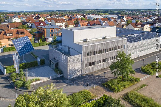 Drohnenaufnahme vom Energiepark in Hirschaid