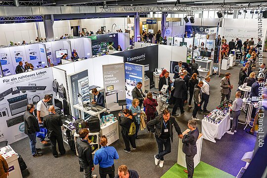 Inform 2022, die Hausmesse der Systeam Gesellschaft für Computersysteme mbHFoto: © Daniel Löb für Systeam Gesellschaft für Computersysteme mbH - Auf der Hut 27, 91301 ForchheimMobil: 0171/4157296