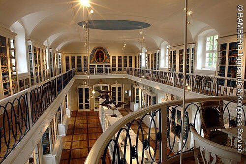 "Vogelsaal" im Naturkundemuseum